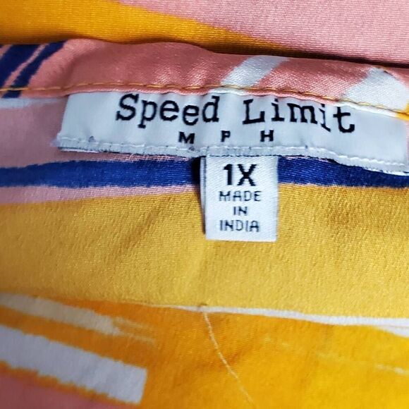 Speed Limit Womans 1x Blouse - Picture 7 of 9